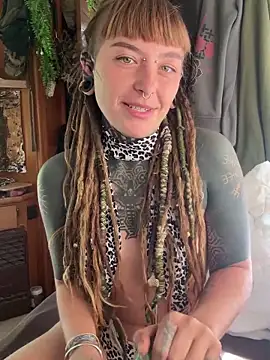 Snapshot of HornyHippy1 chatting on May 2026 10:34:01 AM HornyHippy1 online show from May 2026 10:34:01 AM