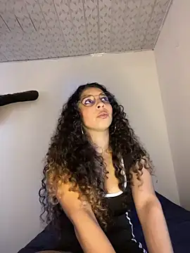 katniss everdeen  online show from March 2026 02:33:02 PM