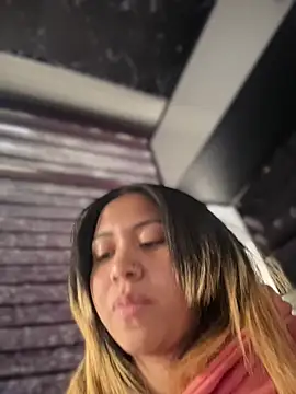 Laila LS online show from April 2026 03:20:02 PM