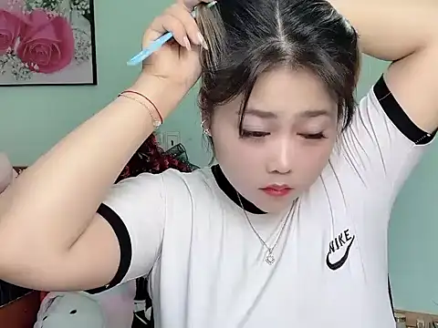 Snapshot of Nhanlu009 chatting on April 2026 09:10:01 AM Nhanlu009 online show from April 2026 09:10:01 AM