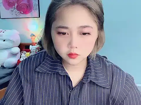 Nhanlu009 online show from May 2026 12:35:01 PM