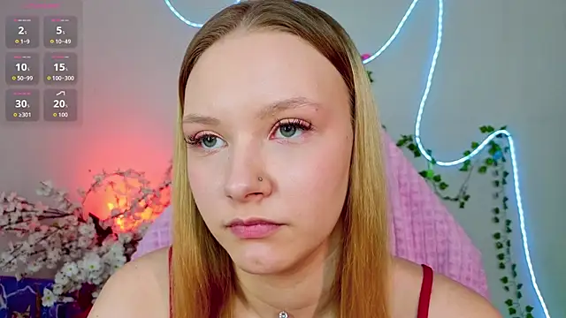 Snapshot of StaceyyJones chatting on April 2026 08:00:02 AM StaceyyJones online show from April 2026 08:00:02 AM