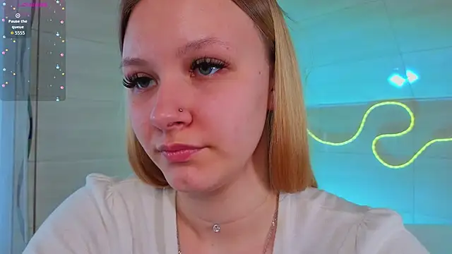 Snapshot of StaceyyJones chatting on April 2026 09:36:02 AM StaceyyJones online show from April 2026 09:36:02 AM