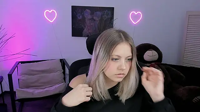 Snapshot of BlossomVibe chatting on April 2026 10:20:02 AM BlossomVibe online show from April 2026 10:20:02 AM