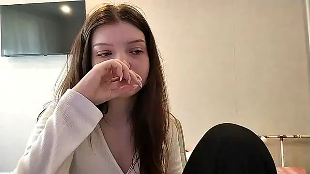 Helgawithyou online show from April 2026 01:41:01 PM