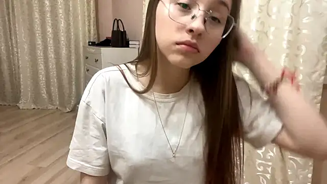 Snapshot of Vickyfaith chatting on April 2026 09:19:01 PM Vickyfaith online show from April 2026 09:19:01 PM