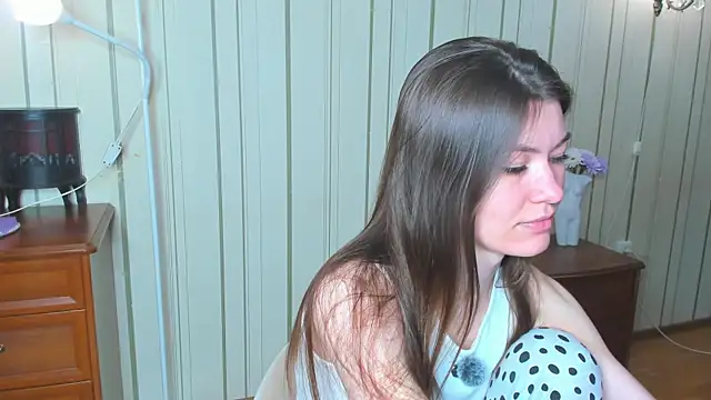 JulissaLipoma online show from April 2026 06:21:01 AM