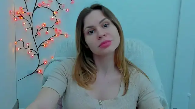 Kira raaaa online show from April 2026 05:32:02 PM