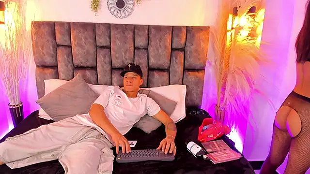 buda cataleya online show from April 2026 11:43:01 AM