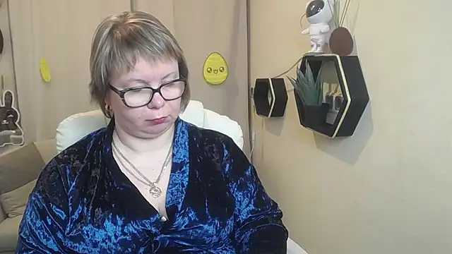 BonnnyBoobsy online show from April 2026 07:45:01 AM