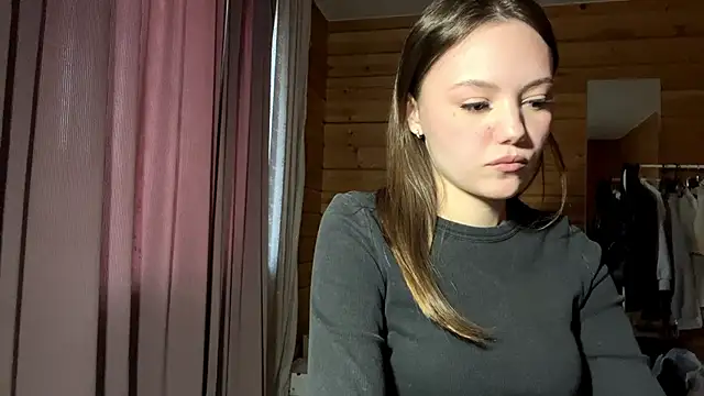 Snapshot of LenLen_Solen chatting on March 2026 10:59:02 AM LenLen Solen online show from March 2026 10:59:02 AM