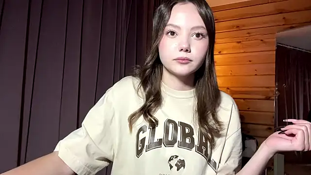 Snapshot of LenLen_Solen chatting on March 2026 12:17:02 PM LenLen Solen online show from March 2026 12:17:02 PM