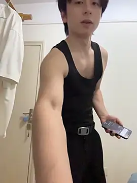 kissbaby-111 online show from May 2026 05:20:02 PM