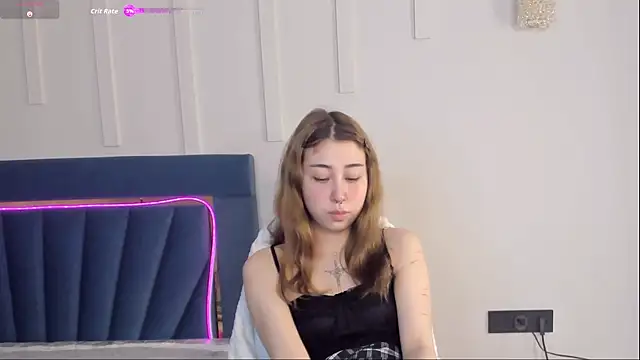 Snapshot of gigi_meii chatting on May 2026 02:22:01 PM gigi meii online show from May 2026 02:22:01 PM