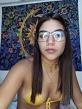 Snapshot of isabellahofmann chatting on June 2026 11:13:02 AM isabellahofmann online show from June 2026 11:13:02 AM