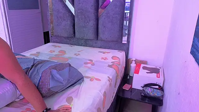 liana hot  online show from April 2026 12:25:01 PM