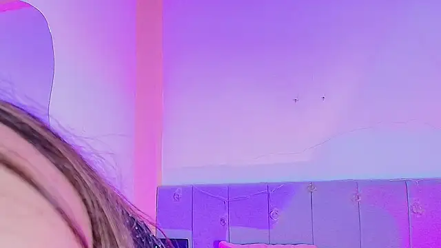 Snapshot of LiiaaGenner chatting on April 2026 06:16:01 PM LiiaaGenner online show from April 2026 06:16:01 PM