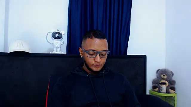 MascTyler online show from April 2026 11:13:02 PM