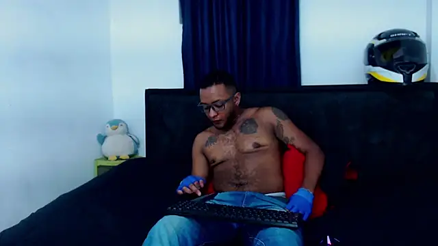 MascTyler online show from April 2026 01:11:02 AM