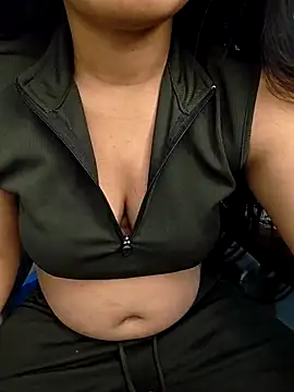 Ishika baby  online show from April 2026 05:51:01 PM