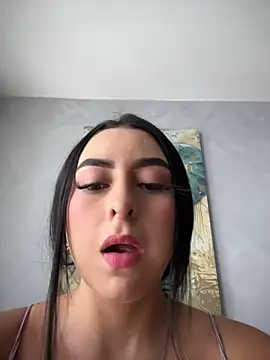 KattyCollins  online show from April 2026 08:31:02 PM