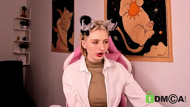 Snapshot of Kira__Cutie chatting on March 2026 08:46:01 PM Kira Cutie online show from March 2026 08:46:01 PM