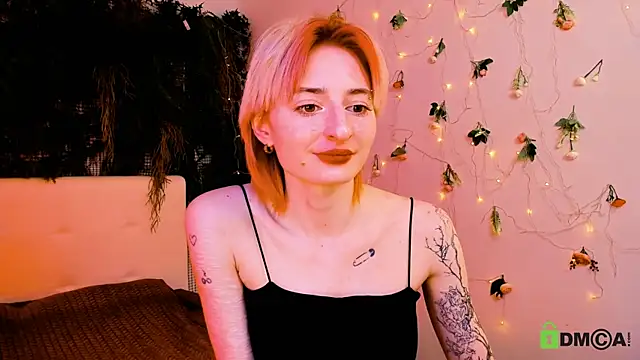 Kira  Cutie online show from May 2026 11:01:04 PM