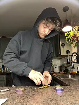 dommydom7177 online show from April 2026 09:25:02 AM