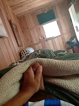 Snapshot of Kalliu2002 chatting on April 2026 06:02:01 PM Kalliu2002 online show from April 2026 06:02:01 PM