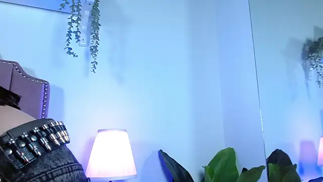 shiny foxeyes online show from April 2026 09:34:02 PM