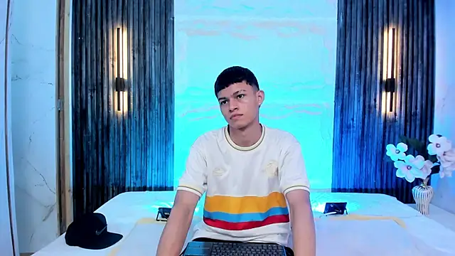 Apolo jonnes online show from April 2026 05:08:02 AM