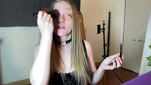 Snapshot of ElfGirlAna chatting on April 2026 03:23:01 PM ElfGirlAna online show from April 2026 03:23:01 PM