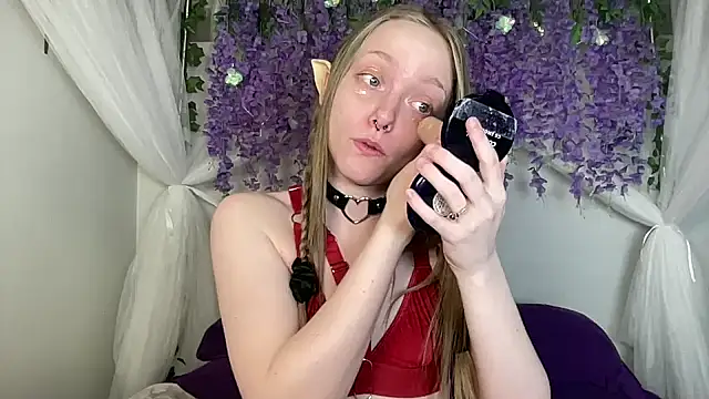 ElfGirlAna online show from May 2026 02:45:02 PM