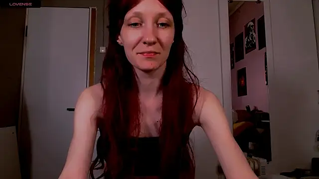 Snapshot of bzzz_bzzz chatting on April 2026 09:42:02 PM bzzz bzzz online show from April 2026 09:42:02 PM