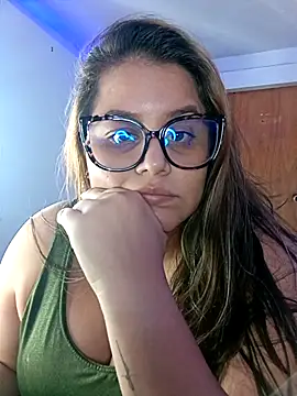 Snapshot of Bonny_rousse01 chatting on April 2026 08:09:02 PM Bonny rousse01 online show from April 2026 08:09:02 PM