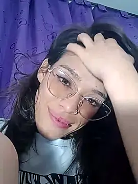 Snapshot of avalustyy chatting on April 2026 01:17:02 AM avalustyy online show from April 2026 01:17:02 AM