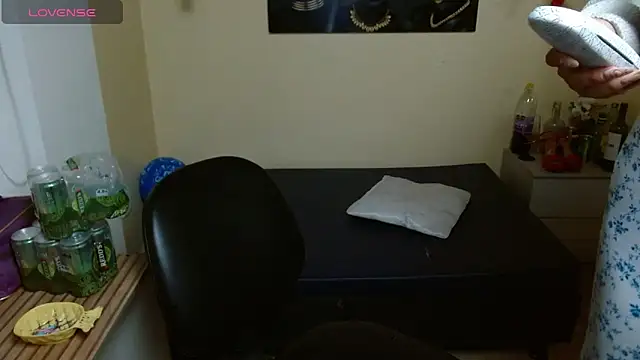 Snapshot of Miley_Clarck chatting on April 2026 01:12:02 PM Miley Clarck online show from April 2026 01:12:02 PM