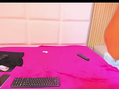 Melany Rousse26 online show from April 2026 01:22:02 AM