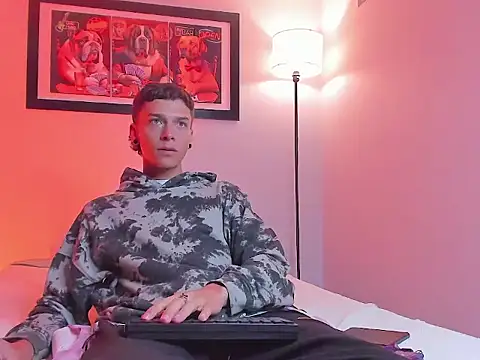 Snapshot of Noahh_Saky chatting on March 2026 03:45:02 AM Noahh Saky online show from March 2026 03:45:02 AM