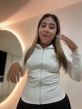 MelodyRey   online show from April 2026 12:26:02 AM