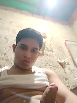 alee28728 online show from April 2026 07:03:02 AM