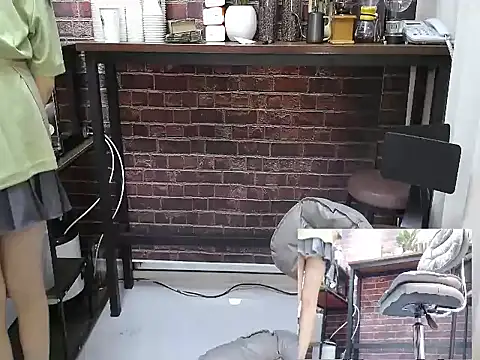 Snapshot of Latte-01 chatting on April 2026 03:17:01 PM Latte-01 online show from April 2026 03:17:01 PM