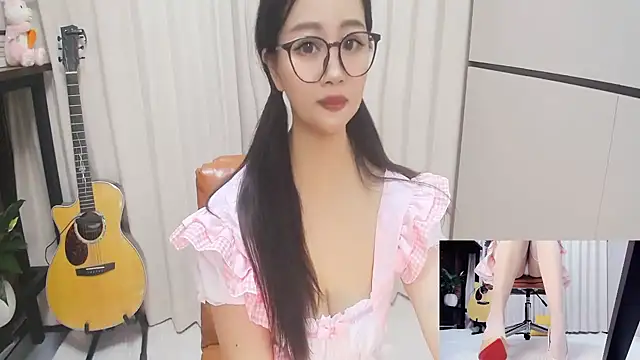 Latte-01 online show from June 2026 06:26:01 AM