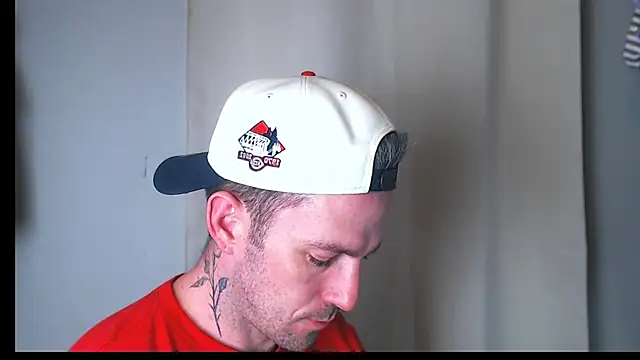 SkylarrGrey online show from April 2026 06:47:02 AM