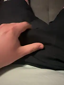 Snapshot of BWC_Dilf chatting on April 2026 09:37:02 PM BWC Dilf online show from April 2026 09:37:02 PM