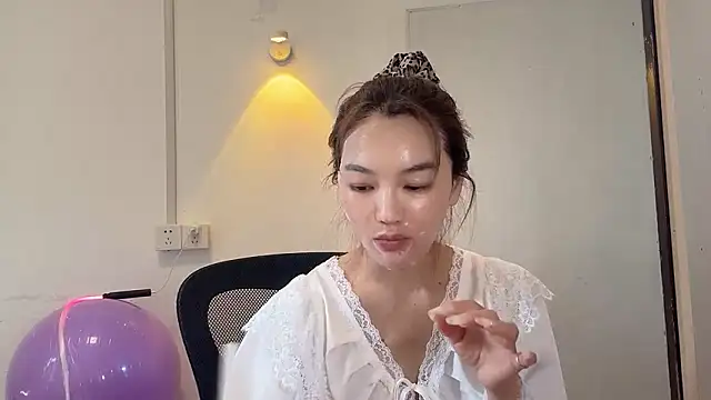 leilei998 online show from April 2026 07:15:02 AM