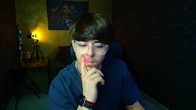 BodhiHayes online show from April 2026 04:46:01 AM