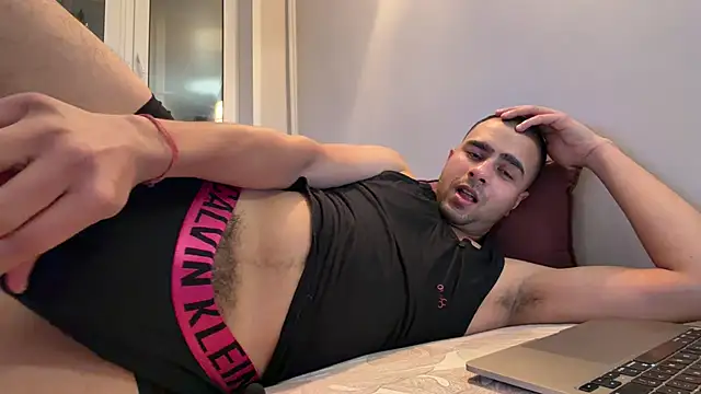 Snapshot of Daniel_ice chatting on April 2026 08:36:01 PM Daniel ice online show from April 2026 08:36:01 PM