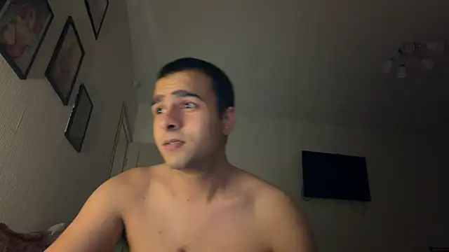 Snapshot of Daniel_ice chatting on June 2026 10:49:02 PM Daniel ice online show from June 2026 10:49:02 PM