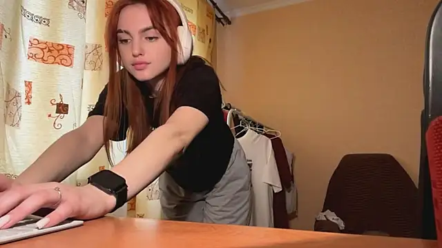 alisaonlyforu online show from April 2026 06:19:01 AM